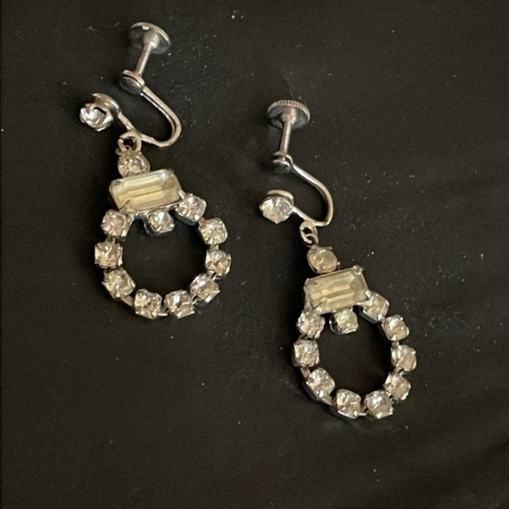 Rhinestone vintage screw back dangle drop silver tone earrings